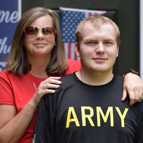 Meet your Posher, Wendi - Picture 1 of 1